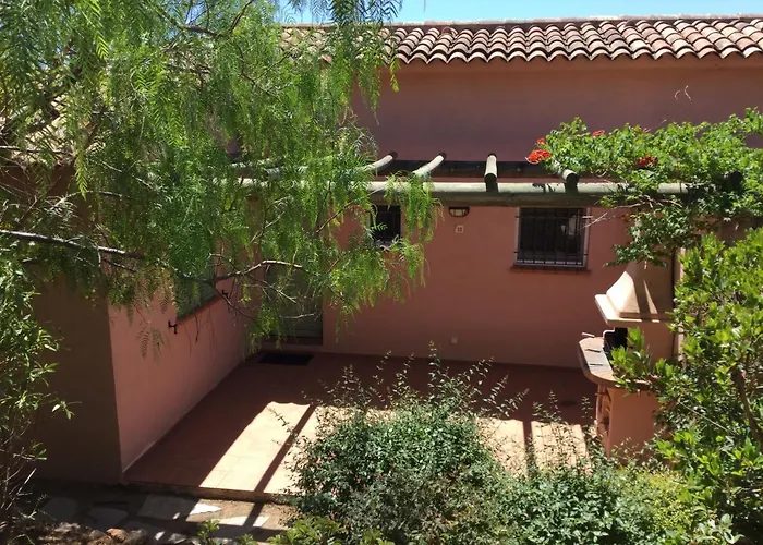 Villa In Les Hameaux Di Santa Giulia